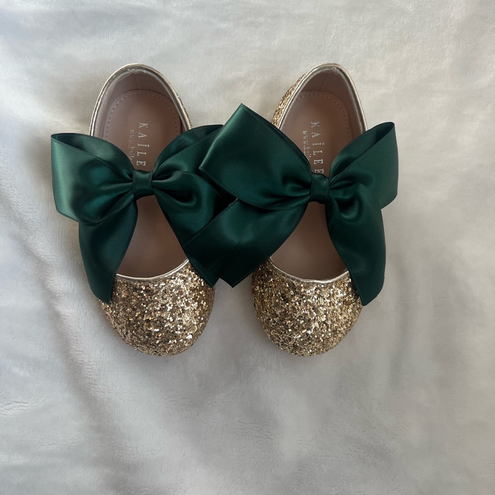 NIB. Kailee P Toddler Girl Dress Shoes. Size 7.